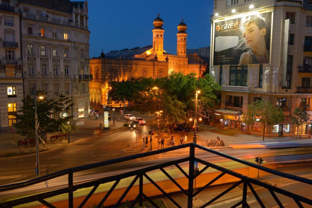 Orangehomes 4 Bdrm Apartment View To Synagogue Будапеща Екстериор снимка